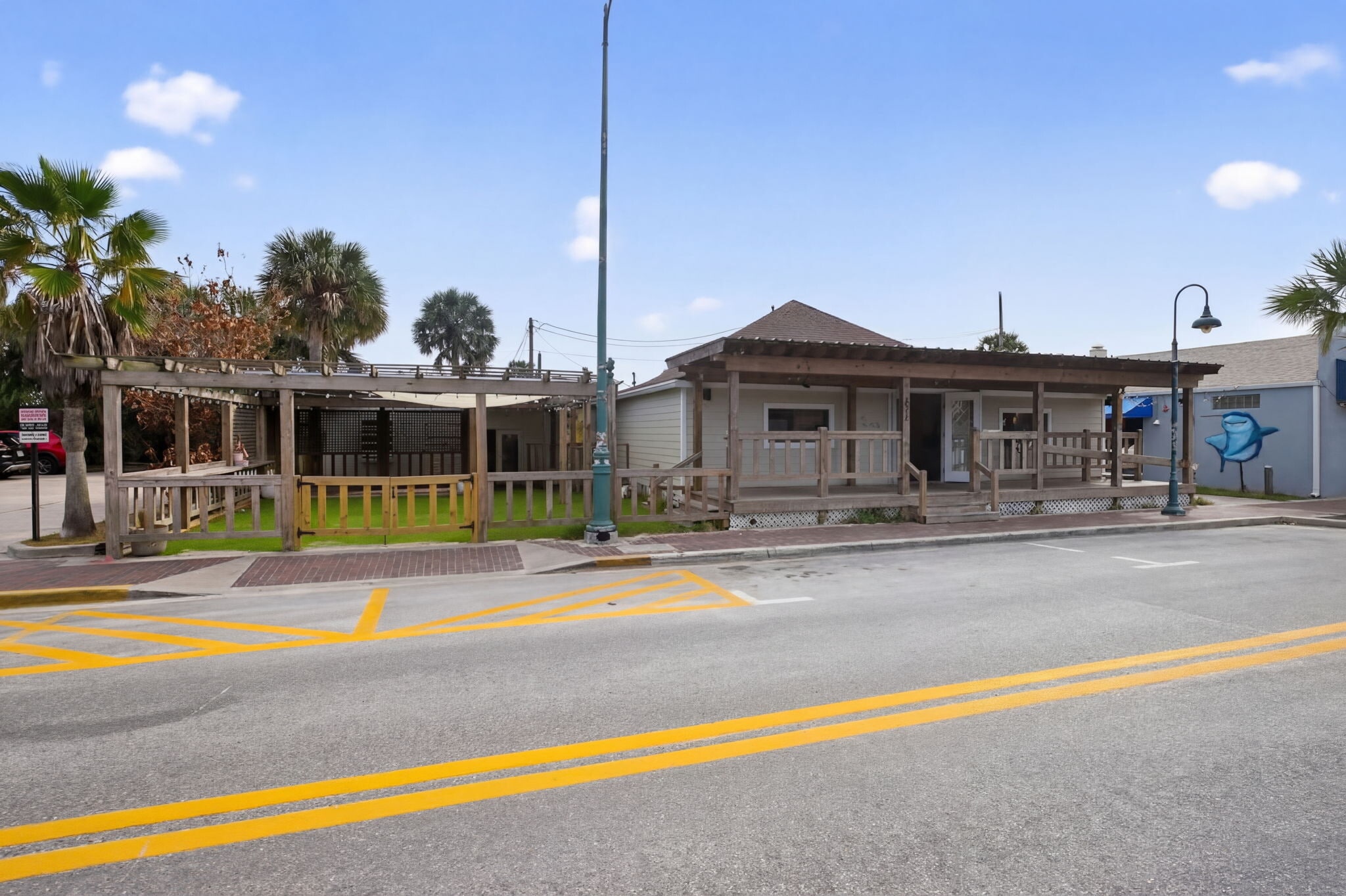 411 Flagler Ave, New Smyrna Beach, FL for lease Interior Photo- Image 1 of 37