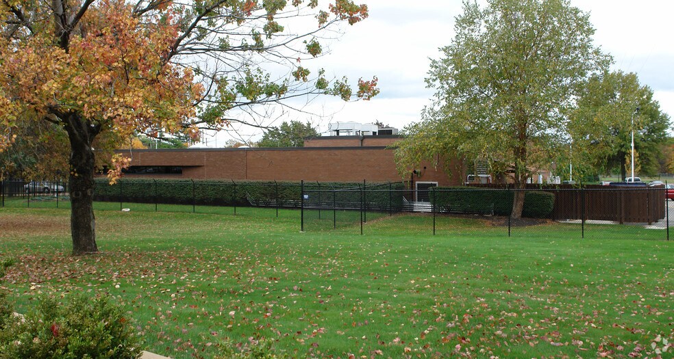 3910 South Ave, Youngstown, OH à louer - Photo du bâtiment - Image 2 de 12