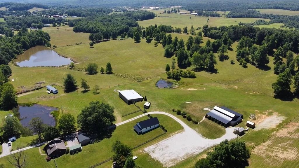 4311 Hanging Limb Hwy, Monterey, TN for sale Primary Photo- Image 1 of 1