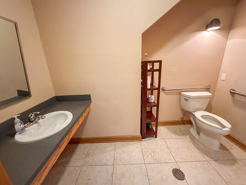 13310 Kanis Rd, Little Rock, AR à vendre - Photo intérieure - Image 2 de 22