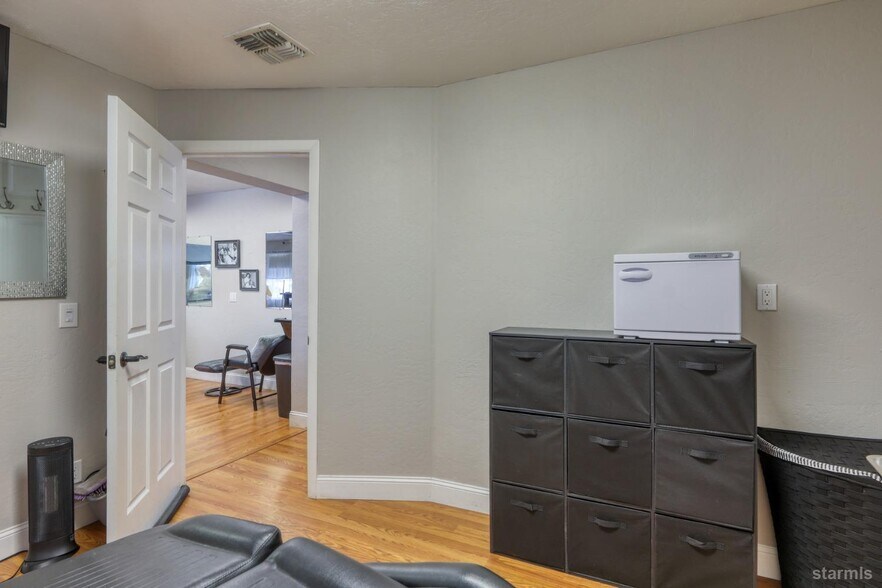 3816 Pioneer Trl, South Lake Tahoe, CA à vendre - Photo intérieure - Image 3 de 39