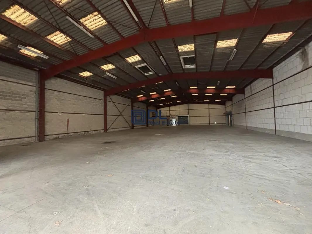 Industrial in Lisses for lease Interior Photo- Image 1 of 15