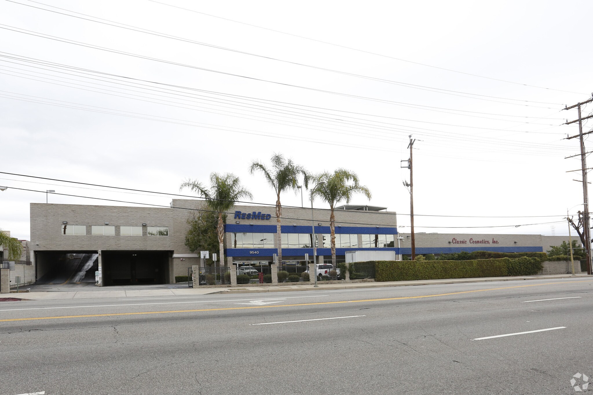9540 De Soto Ave, Chatsworth, CA for lease Primary Photo- Image 1 of 7