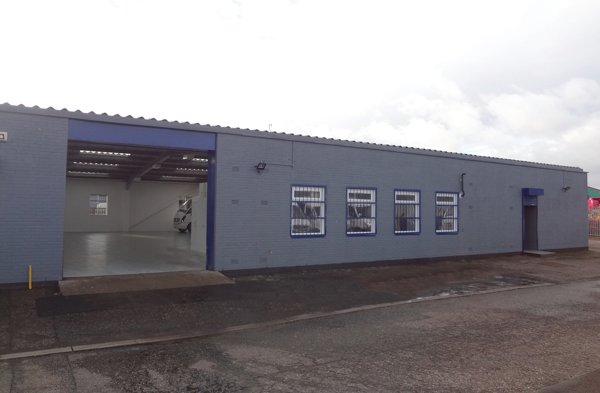 57-57B West Harbour Rd, Edinburgh for lease Building Photo- Image 1 of 2