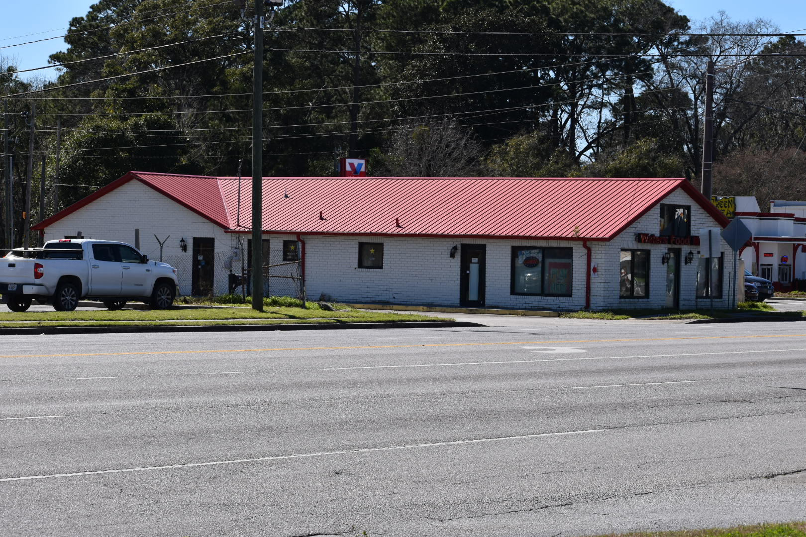 1101 Eisenhower Dr, Savannah, GA for sale Building Photo- Image 1 of 1