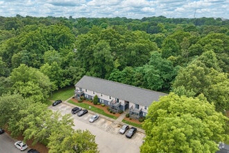 920 Highland Ave, Greensboro, NC - AÉRIEN Vue de la carte - Image1