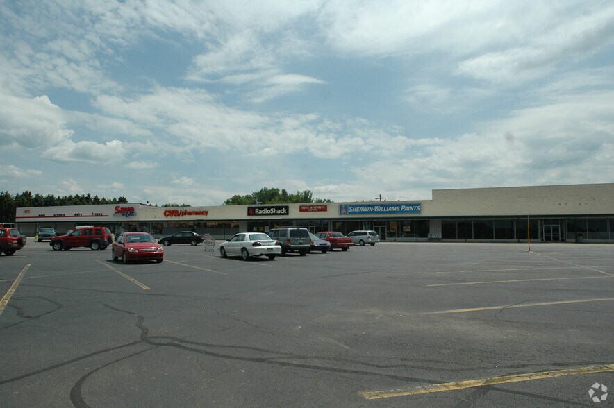 330-390 W Columbus Rd, Corry, PA à louer - Photo du bâtiment - Image 2 de 3