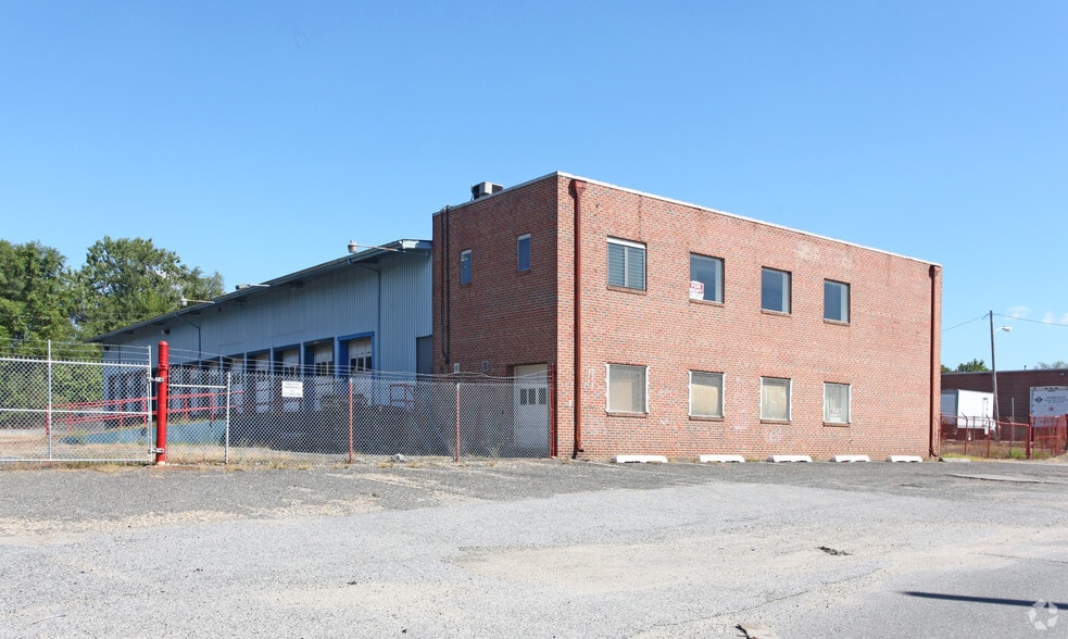 2324 Eskow Ave, Halethorpe, MD for lease - Building Photo - Image 2 of 29