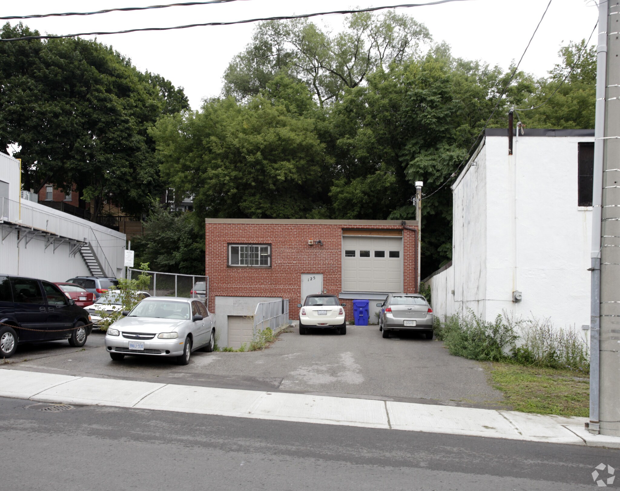 125 Blake St, Toronto, ON à vendre Photo principale- Image 1 de 1