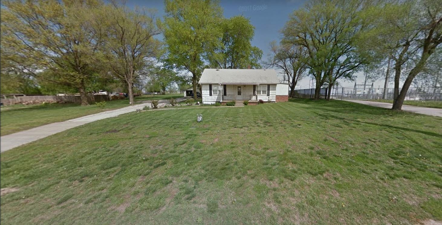 9746 Parallel Pky, Kansas City, KS à vendre Photo du bâtiment- Image 1 de 8