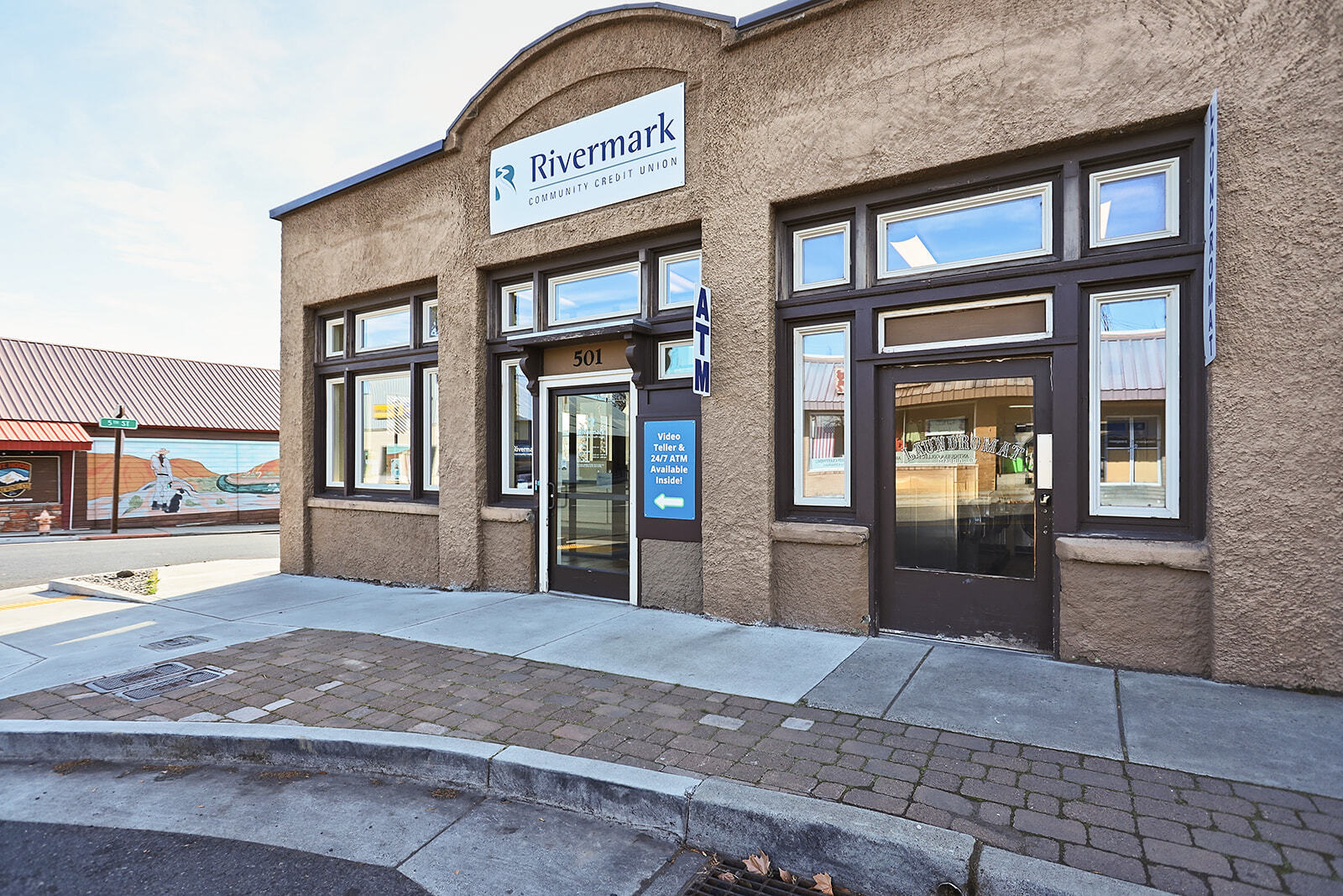 501 Deschutes Ave, Maupin, OR à vendre Photo principale- Image 1 de 25