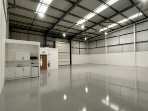 Bilton Way, Luton for lease Interior Photo- Image 1 of 3