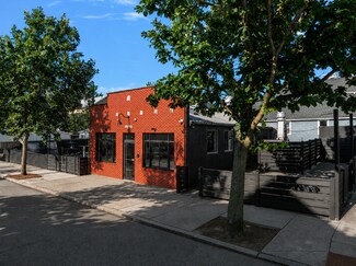 Plus de détails pour 146 Ives St, Providence, RI - Commerce de détail à vendre