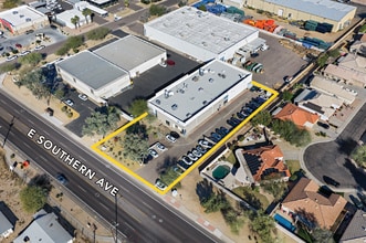 2526 E Southern Ave, Phoenix, AZ à louer Photo intérieure- Image 2 de 10