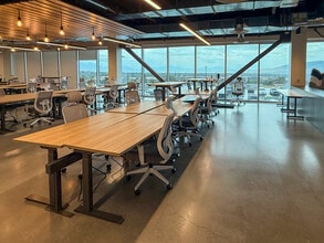 1557 W Innovation Way, Lehi, UT à louer Photo intérieure- Image 2 de 8