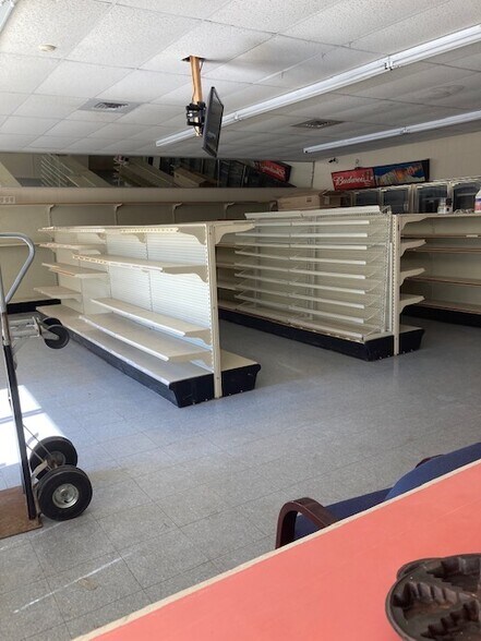 6523 Harrietts Bluff Rd, Woodbine, GA à vendre - Photo intérieure - Image 2 de 62