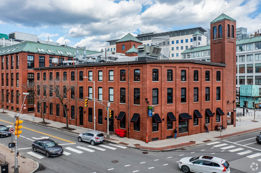 1 Kendall Sq, Cambridge, MA for lease - Primary Photo - Image 1 of 6