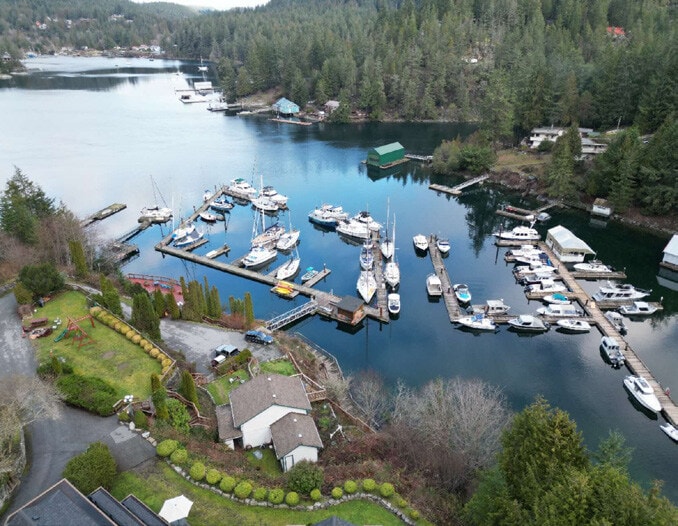 12695 Sunshine Coast Hwy, Madeira Park, BC for sale - Aerial - Image 1 of 1