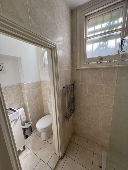 52 Honor Oak Park, London for lease - Building Photo - Image 2 of 6