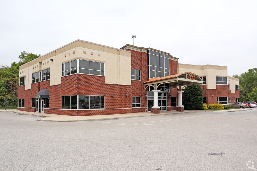 1553 Chester Pike, Crum Lynne, PA for sale - Building Photo - Image 1 of 4