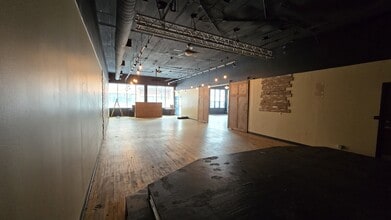 609 S 10th St, Minneapolis, MN à louer Photo intérieure- Image 1 de 8