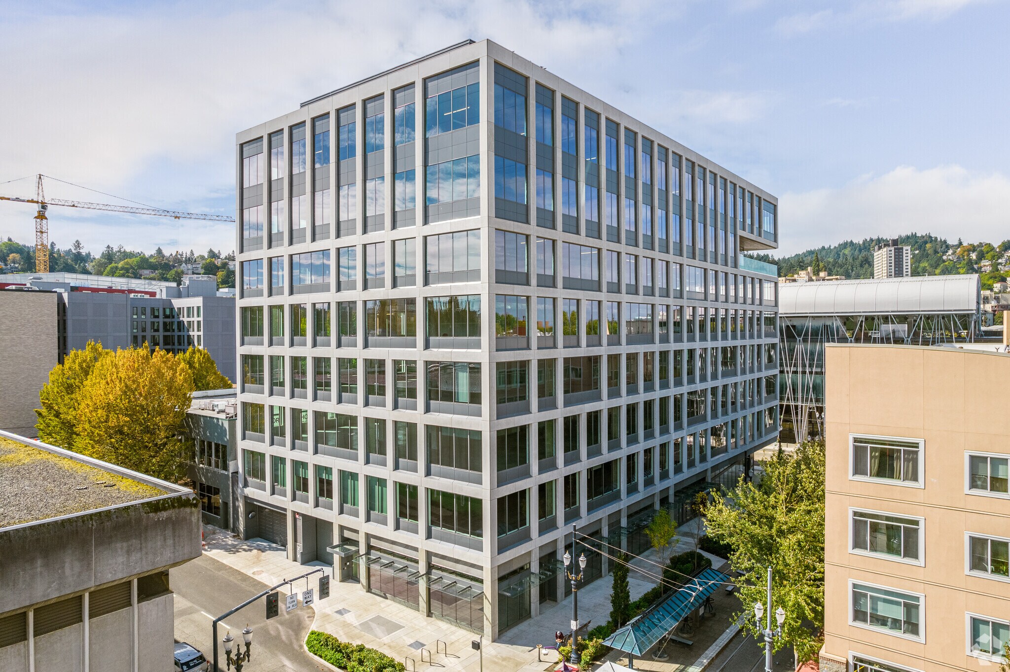 1750 SW Yamhill St, Portland, OR à louer Photo principale- Image 1 de 17