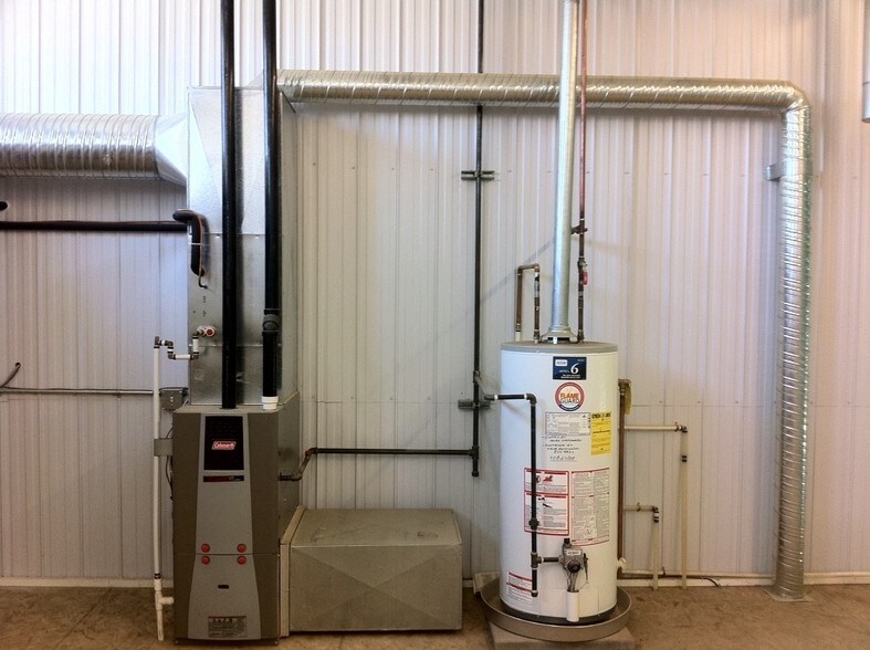 560 Premier Rd, Drumheller, AB à louer - Photo du bâtiment - Image 3 de 15