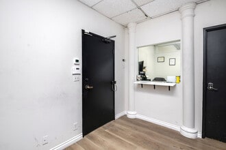 6746 Valjean Ave, Van Nuys, CA for lease Interior Photo- Image 2 of 10