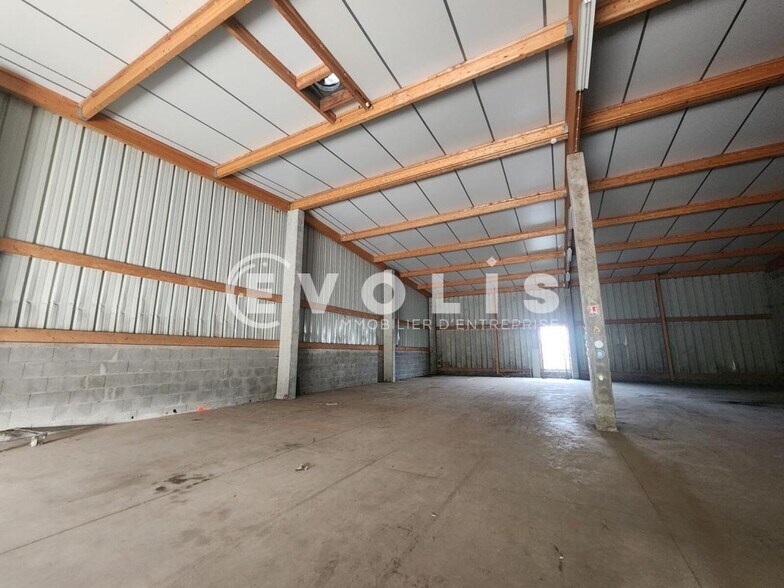 420 Route De Bougé, Sonnay à louer - Photo intérieure - Image 3 de 15