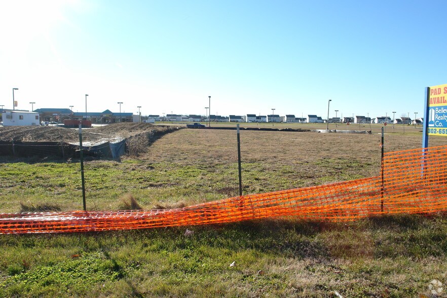 404 E Main St, Middletown, DE à louer - Photo du bâtiment - Image 2 de 5