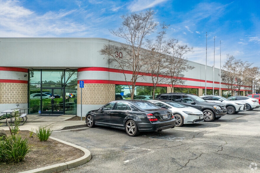 30 Lindbergh Ave, Livermore, CA for lease - Building Photo - Image 2 of 18
