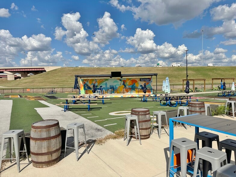 504 S Laird Ave, Oklahoma City, OK for sale - Building Photo - Image 2 of 21