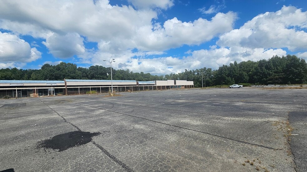 1301-1333 Carrsville Hwy, Franklin, VA for sale - Building Photo - Image 2 of 13