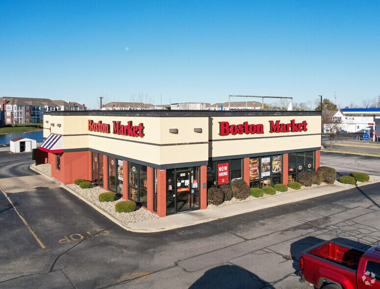 7554 N Shadeland Ave, Indianapolis, IN à vendre - Photo principale - Image 1 de 4