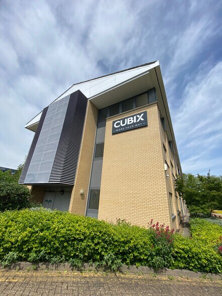 Capital Dr, Milton Keynes à louer - Photo du bâtiment - Image 2 de 3