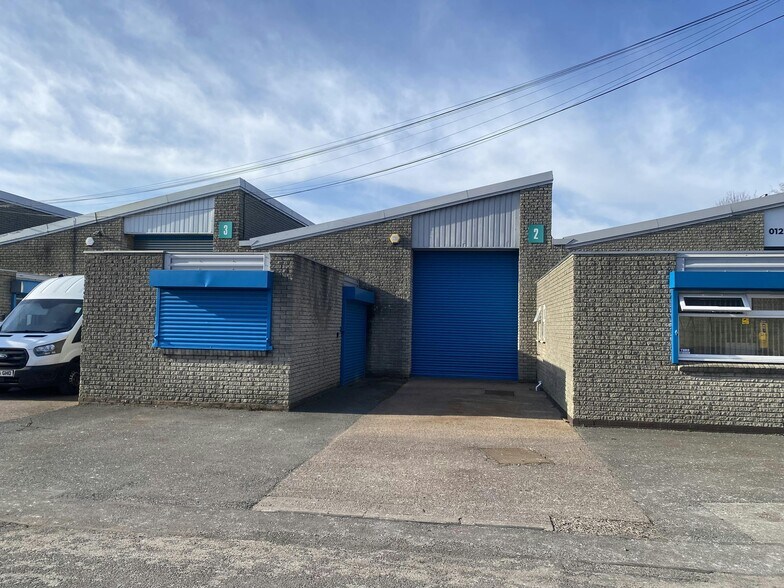 Mucklow Hl, Halesowen à louer - Photo du bâtiment - Image 2 de 26