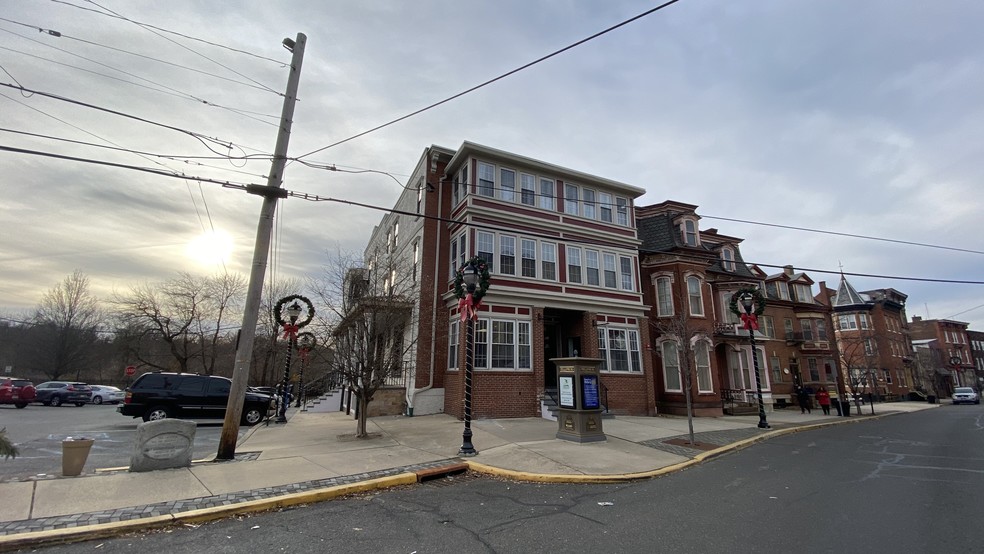 120 S Main St, Phillipsburg, NJ for sale - Building Photo - Image 1 of 1