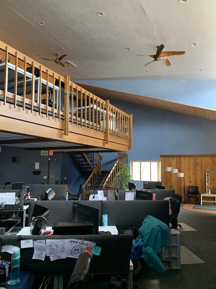 1820 University Ave, Green Bay, WI for sale - Interior Photo - Image 3 of 9