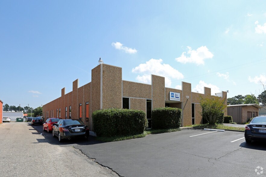 4358 Midmost Dr, Mobile, AL à louer - Photo du bâtiment - Image 2 de 18