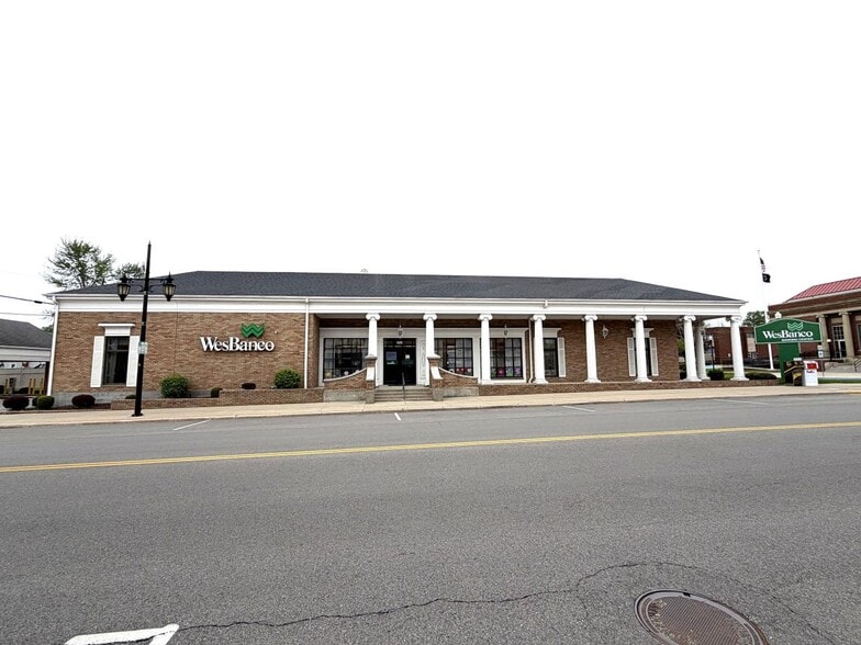 625 Scott St, Napoleon, OH for sale - Building Photo - Image 1 of 15