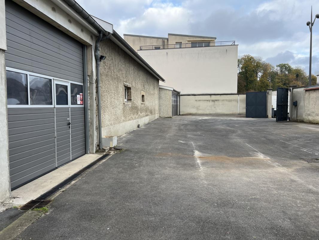 Industrial in Cormontreuil for sale Building Photo- Image 1 of 18