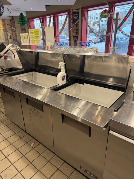 928 Main St, Columbia, SC à louer - Photo du bâtiment - Image 2 de 11