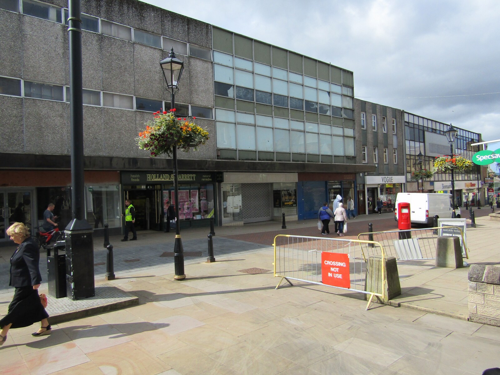43-49 High St, Falkirk for lease Primary Photo- Image 1 of 8