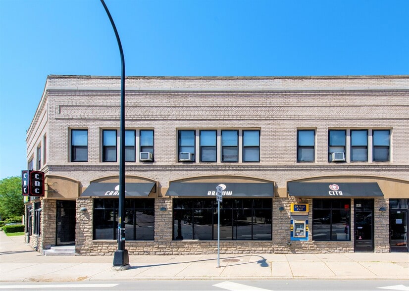 640 Packard St, Ann Arbor, MI à louer - Photo du bâtiment - Image 2 de 7