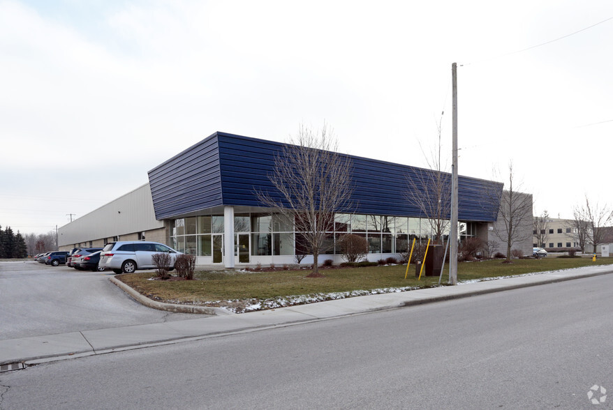 209 Frobisher Dr, Waterloo, ON for lease - Primary Photo - Image 1 of 2