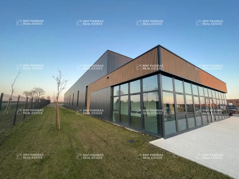 9 Rue Georges Faiveley, Nuits-Saint-Georges à louer - Photo du bâtiment - Image 2 de 18