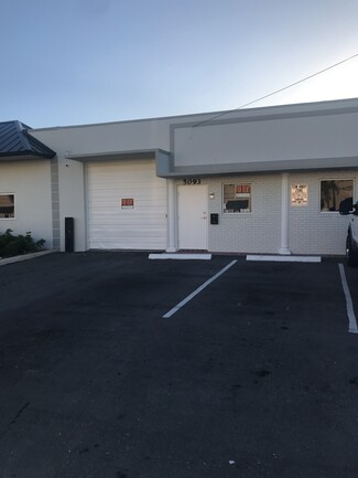 Plus de détails pour 5093-5095 NE 12th Ave, Oakland Park, FL - Industriel à louer