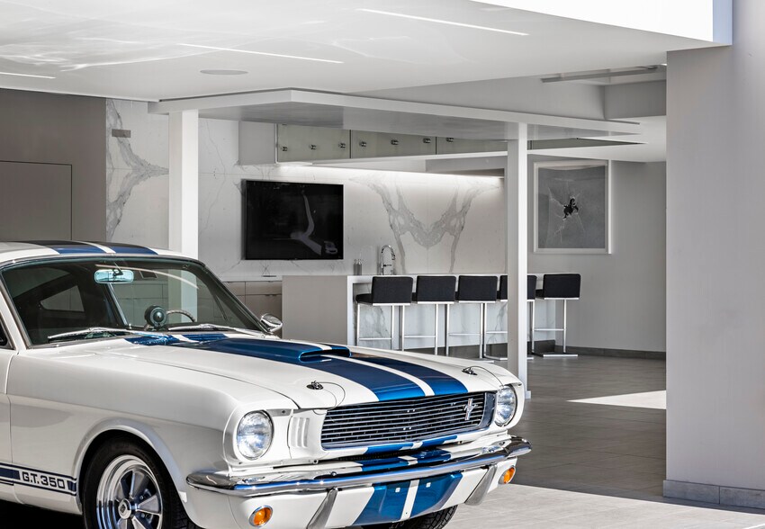 40-41 Straightaway Dr, Pontiac, MI à vendre - Photo du bâtiment - Image 2 de 25