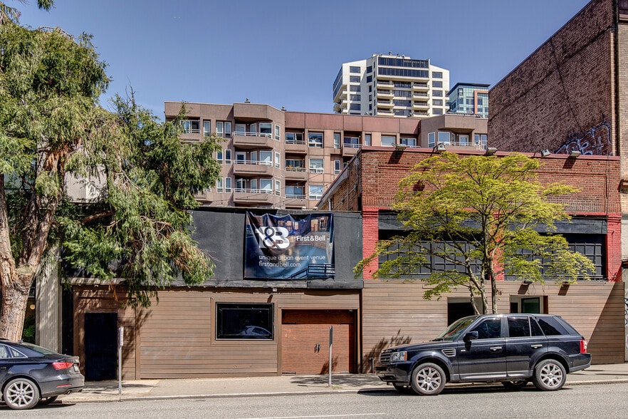 2218 1st Ave, Seattle, WA à vendre - Photo du bâtiment - Image 2 de 24