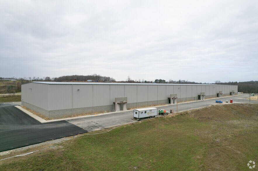 751 Mountain View Dr, Smithfield, PA à louer - Photo du bâtiment - Image 2 de 15